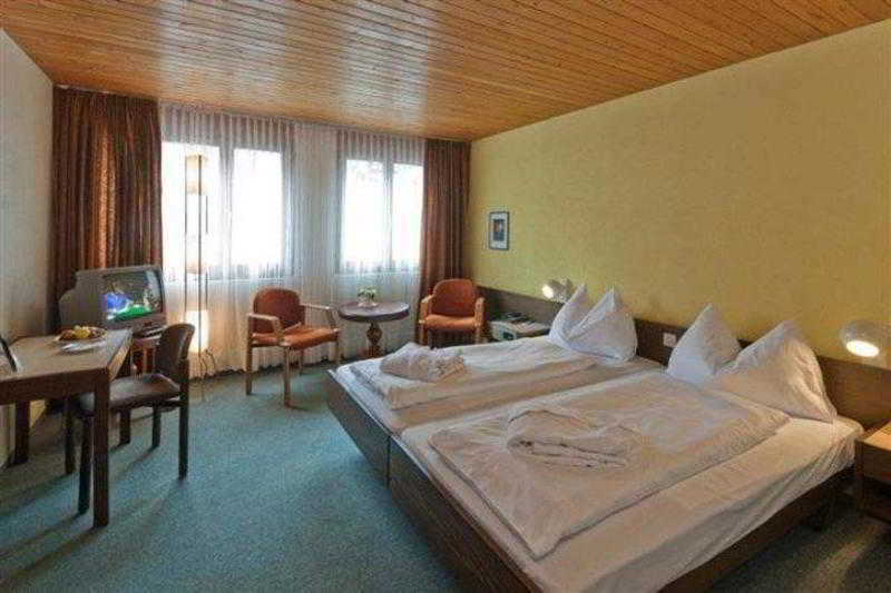 Hotel Metropol Зас-Фе Экстерьер фото