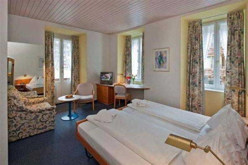 Hotel Metropol Зас-Фе Номер фото